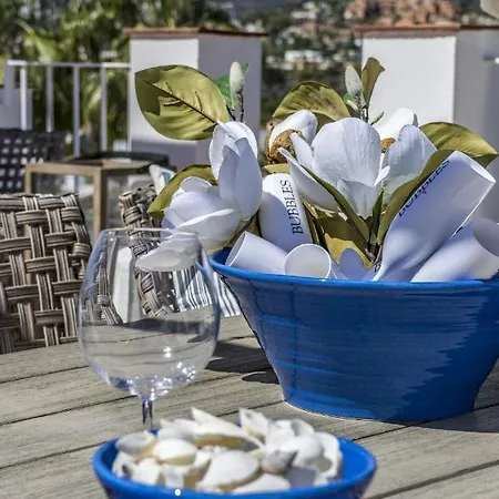 Sunny And Charming Townhouse In Aloha Pueblo Close To Aloha Golf Club Hébergement de vacances Marbellac
