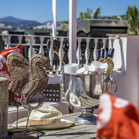 Sunny And Charming Townhouse In Aloha Pueblo Close To Aloha Golf Club Marbellac